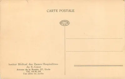 Aussicht auf eine von Bäumen gesäumte Allee, die zu einem Haus führt — Institut Médical des Dames Hospitalières, Avenue de la Ramée, 27, Uccle — Rückseite