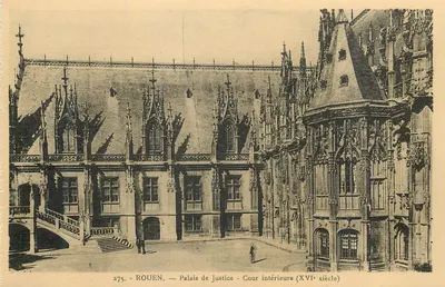 Rouen — Palácio de Justiça — Cour intérieure (século XVI)