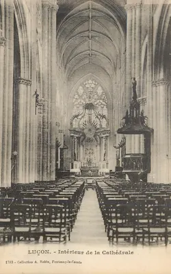 Luçon - Interior da Catedral — Coleção A. Robin, Fontenay-le-Comte, n° 1793
