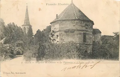 Bilhete postal antigo Propriedade do Castelo Le Pigeonnier e a Igreja