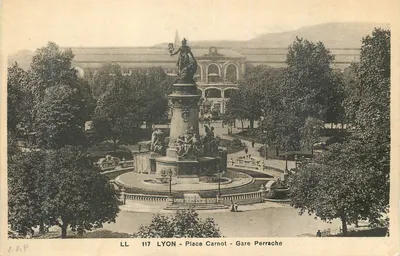 Place Carnot - Gare Perrache - Lyon — LAP, n° LL 117