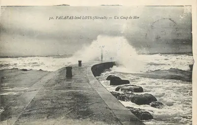Palavas-les-Flots (Hérault) — Um Coup de Mer — Ed. Mlle Chaperon & Fot. Bardou - Montpellier