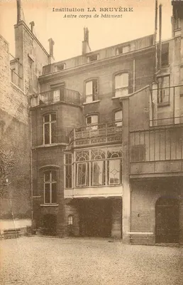 Instituição LA BRUYÈRE — Outro corpo de edifício — SAMPONY, editor de Arte, n° 35