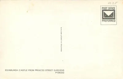 Castillo de Edimburgo — vista desde los jardines de Princes Street — Post Office Preferred — Reverso