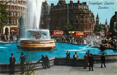 Trafalgar Square — fonte central — Young's Photo Reproductions, LD 49