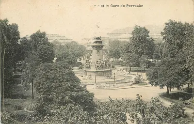 Bilhete postal antigo Lyon Gare de Perrache