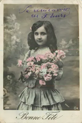 Menina com buquê de flores — Grubph OR n°344 — Boa Festa