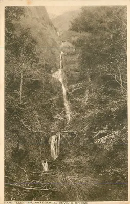 Nant Lletty's Waterfall, Devil's Bridge — Publicado por F. P. Lightfoot, Aberystwyth