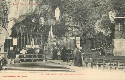 Lourdes - A Grotta Milagrosa — Fototipia Labouche frères, Toulouse, n°20