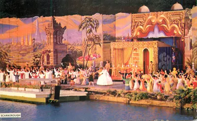 Bilhete postal moderno Scarborough the King and I