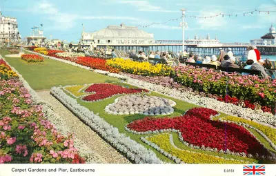 Jardins de Tapete e Pontão, Eastbourne — E.0151 — A Dennis Postcard