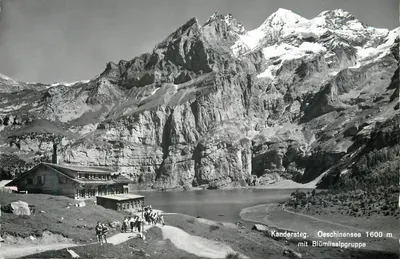 Kandersteg — Lago Oeschinensee 1600 m com a Blümlisalpgruppe — Photoglob-Wehrli AG Zürich