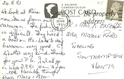 Die Schwarzen Berge von Mynydd Llangorse aus gesehen — A Salmon Cameracolour — Rückseite