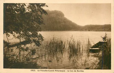 Lago de Bonlieu — A Franche-Comté Pittoresca — Edições E. Protet, 15, rue du Parlement (Jura)