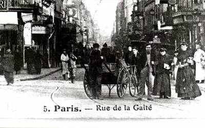 Paris 14 REPRODUCTION Rue de la Gaiete - Vintage Postcard