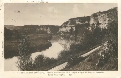 Les Eyzies (Dordogne) — Capitale preistorica — Le Gorges d'Enfer e Strada di Manaurette — Rive della Vézère — L. Mercier