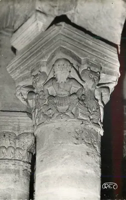 Neuwy-St-Sépulcre — Detalhe de um capitel com barbados — M. Roussel, Photo-Châteauroux