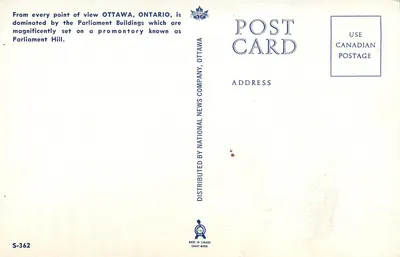 Torre do Relógio — vista de um portal — editada pela National News Company, Ottawa — Verso