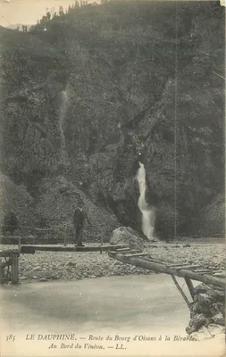Cachoeira do Vénéon — Estrada do Bourg d'Oisans para a Bérarde — LL