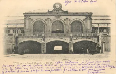 LYON — A Estação de Perrache — ND Fotografia