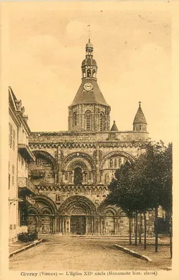 Givray (Vienne) — A Igreja do Século XII (Monument Histórico Classificado)