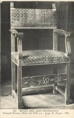Cadeira (França, Meio do Século XVI) — Museu dos Artes Decorativas — Doação de E. Peyre — N° 371