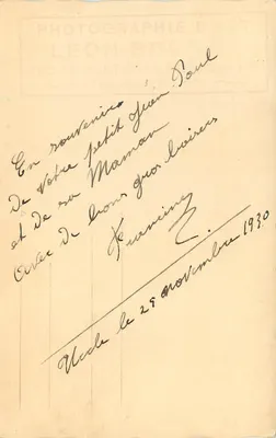 Mãe e seu bebê — Fotografia de estúdio — Léon Berg, Chambéry — Verso