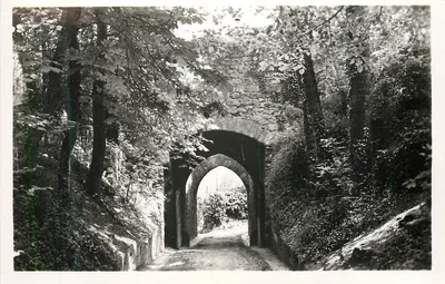 Porta Saint-Jean — Château-Thierry — G. REANT, editor