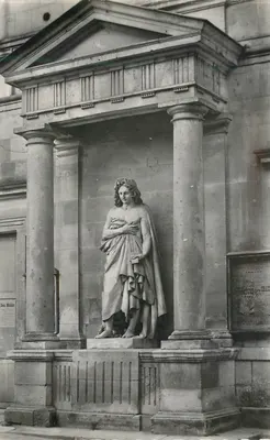 Estátua de Jean Racine em La Ferté-Milon — Aisne — Edições Artistic France
