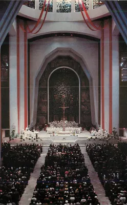 Oratório de São José do Mont-Royal — interior da basílica, dia de festa — impresso pela impressoria Ronalds, Montreal