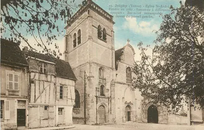 Joigny (Yonne) - Igreja de São André - Fundada em 1080 - Bas-relief notável acima do portal esquerdo