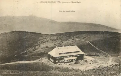Grand Ballon (Alt. 1424 m.) - Alto Reno — Hotel do Grand Ballon — editor não visível