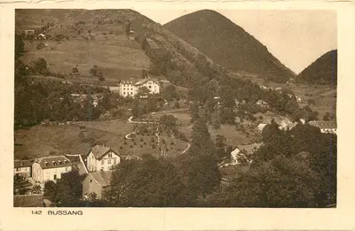 Bussang — vista panorâmica do vilarejo e de seus arredores — Coleção Les Voyages, editada por BRAUN & Cie, Mulhouse-Dornach
