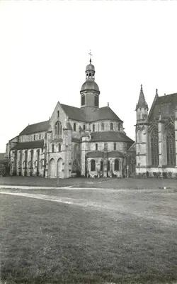 Saint-Germer-de-Fly — A Abside, parte romana (século XII) — Damont