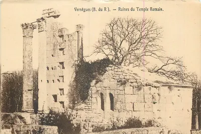 Vernègues (B. du R). — Ruínas do Templo Romano.