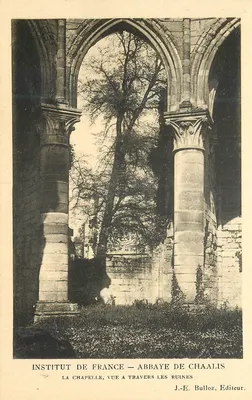 Abadia de Chaalis — Capela vista através das ruínas — J.-E. Bulloz, Editor