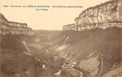 Ambiente de LONS-le-SAUNIER - BAUME-les-MESSIEURS - A Vale — Editor C.L.B. n°1501