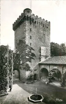 Boisy - Castelo de Jacques Cœur, séc. XV — CIMP