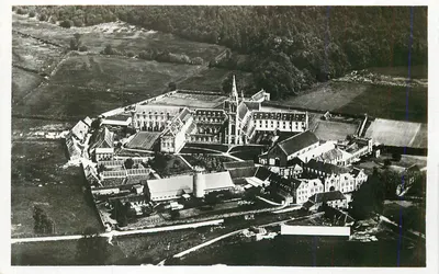 Abadia N.-D.-de-la-GRANDE-TRAPPE — vista frontal — editor CHIPAULT