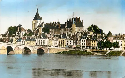 Gien (Loiret) — O Castelo — Fotografia Verdadeira