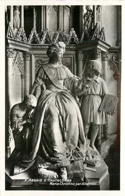 Estátua de Marie-Christine na Abadia de Haute-Combe — por Albertoni — Edição Especial (57)
