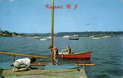Keyport, N. J. — vista do porto com barcos — editada pela Partlin Color Photo Co.