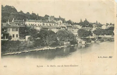 Bilhete postal antigo Lyon ile barbe vista de saint rambert