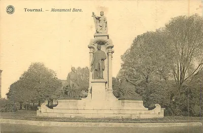 Bilhete postal antigo Monument Bara em Tournai