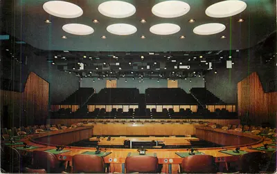 Sala do Conselho Econômico e Social das Nações Unidas — vista da mesa dos delegados — foto oficial