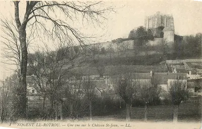 Nogent-le-Rotrou — Uma vista sobre o Castelo de São João — LL.