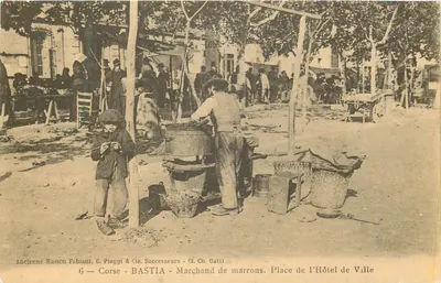 Bastia - Vendedor de castanhas. Place de l'Hôtel de Ville — Antiga Casa Fabiani, G. Piaggi & Cie. Sucessores - Cl. Ch. Gattli