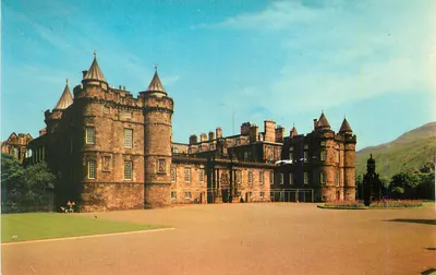 O Palácio de Holyrood — Editor COLOURMASTER INTERNATIONAL — n° PT35106