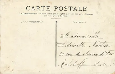 Versailles. — O Povoado no Petit Trianon. — Verso