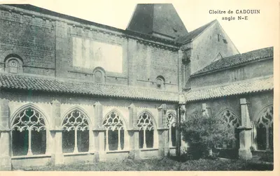 Cloître de Cadouin — canto N-E — editor não visível